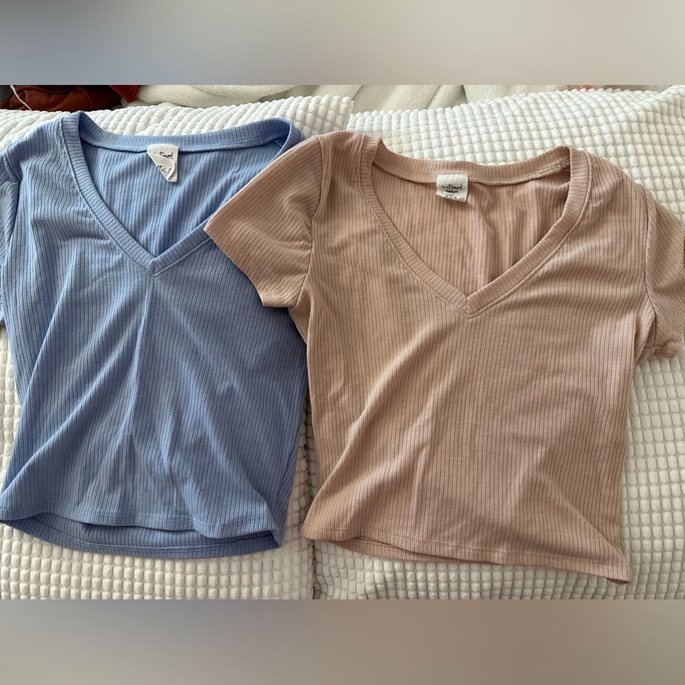 V-Neck tShirt bundle